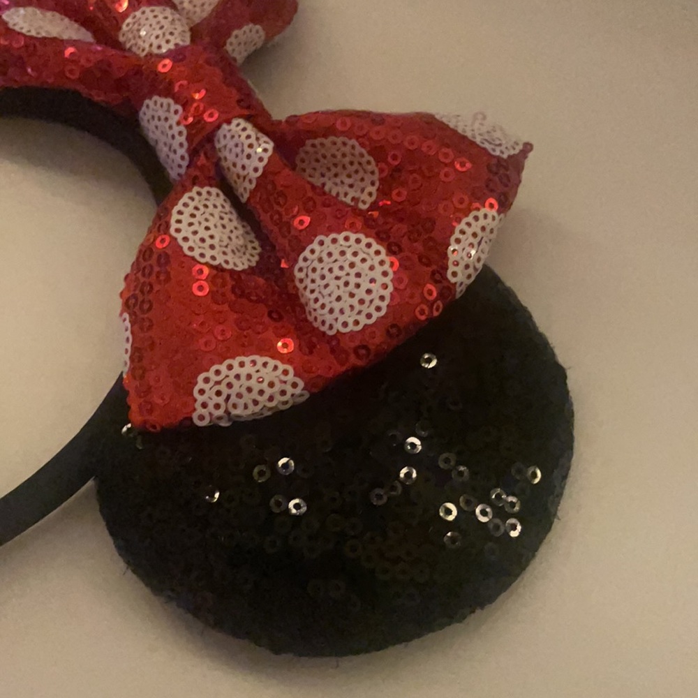 Minnie Mouse Ears - Picture 2 of 3